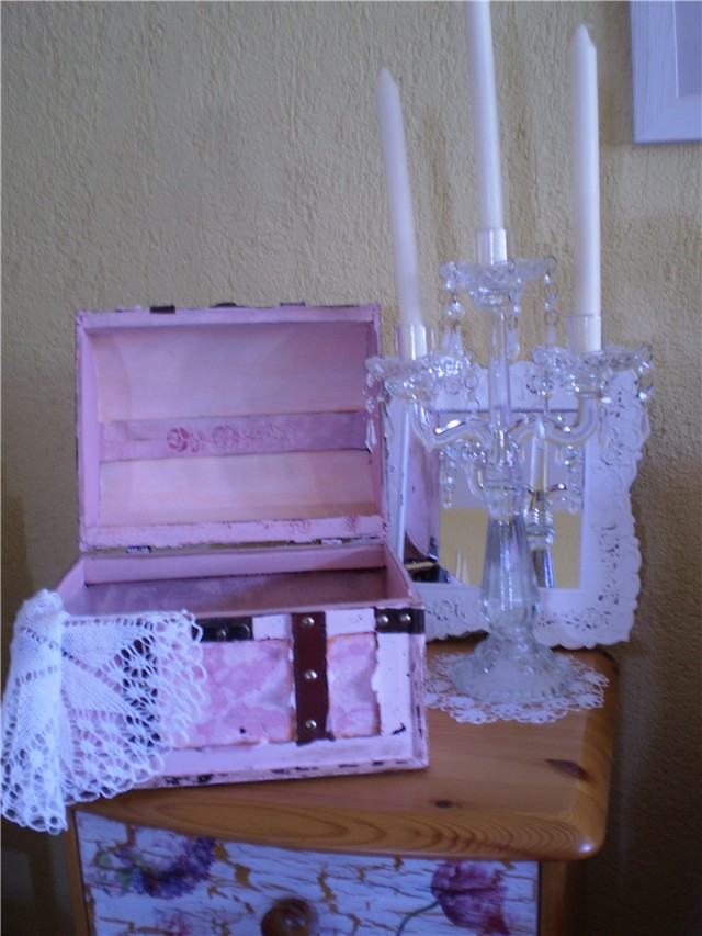 decoupage skrinja